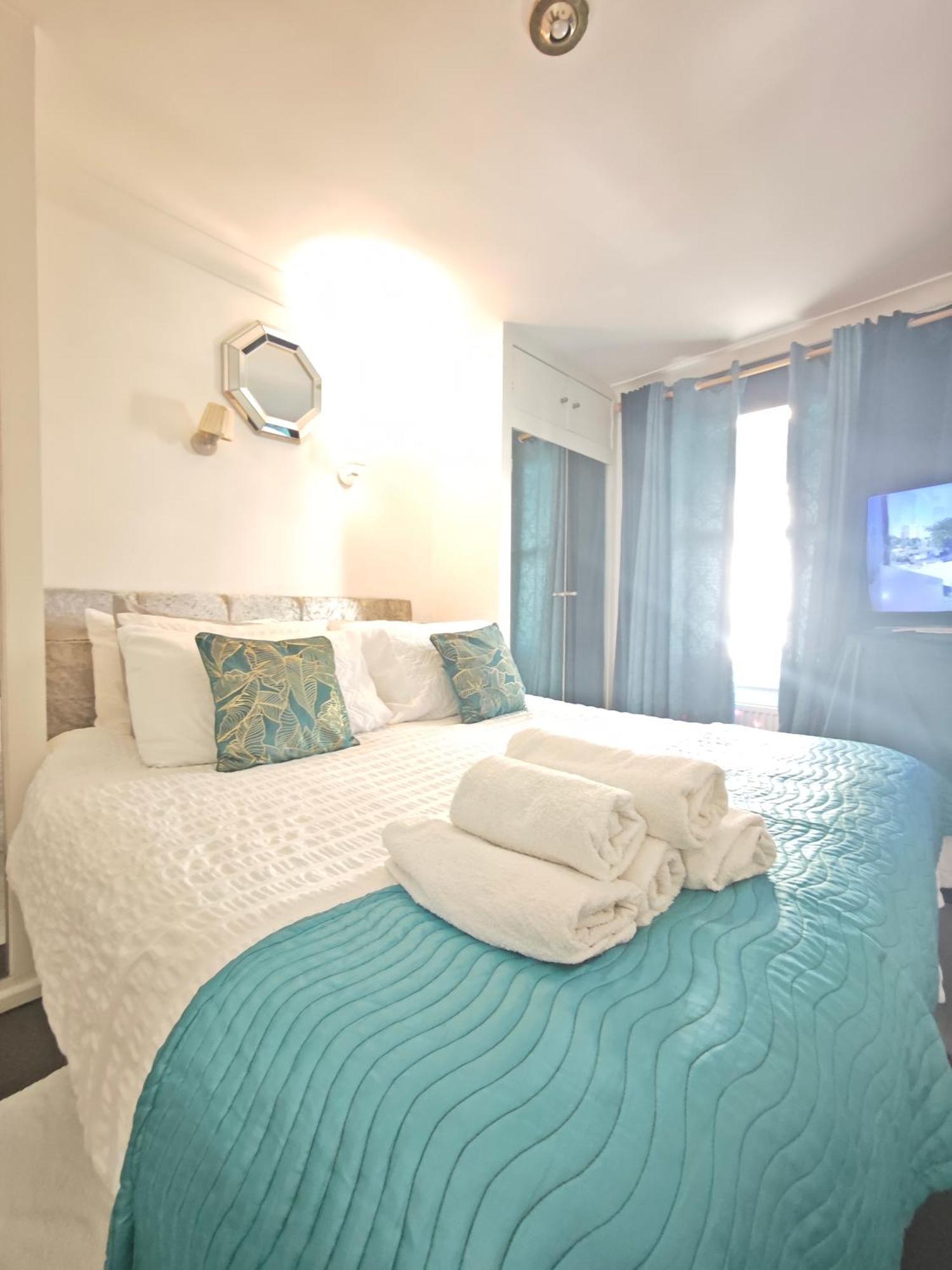Sunny 1 Bedroom Flat In Central ลอนดอน ภายนอก รูปภาพ